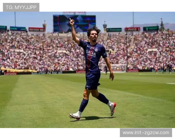 登贝莱点球宴客后黯然离场，巴黎错失直接晋级机会